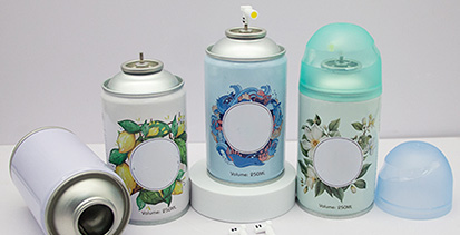 Aerosol teneke kutularının baskısı ve marka gösterimi